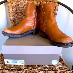 FrancoSarto leather booties in brown